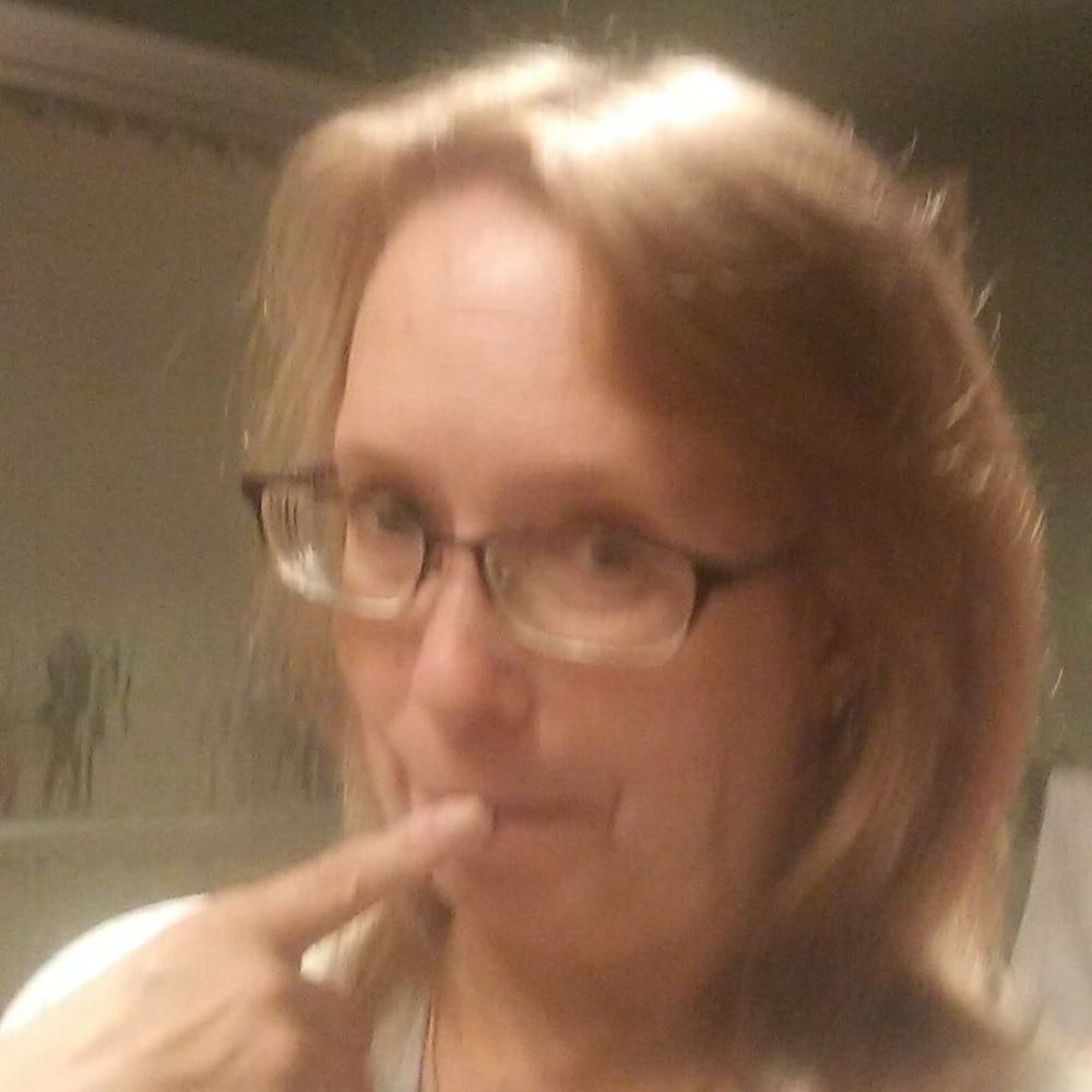 Meet your Posher, Joelle